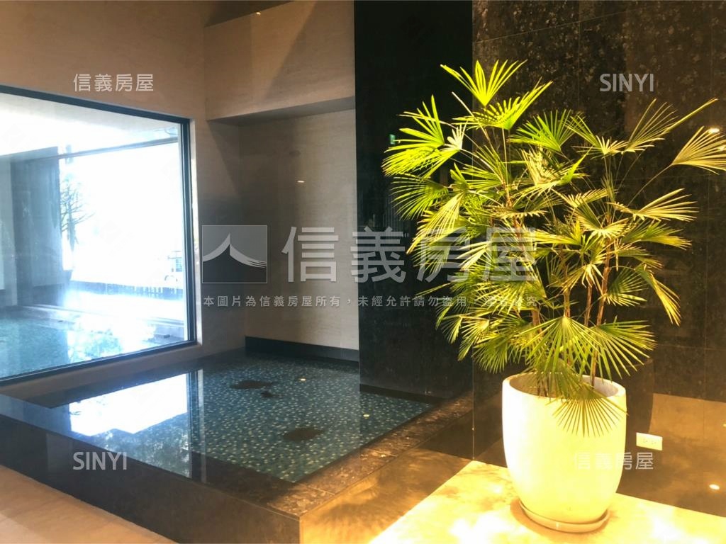 新五綻兩房車位房屋室內格局與周邊環境