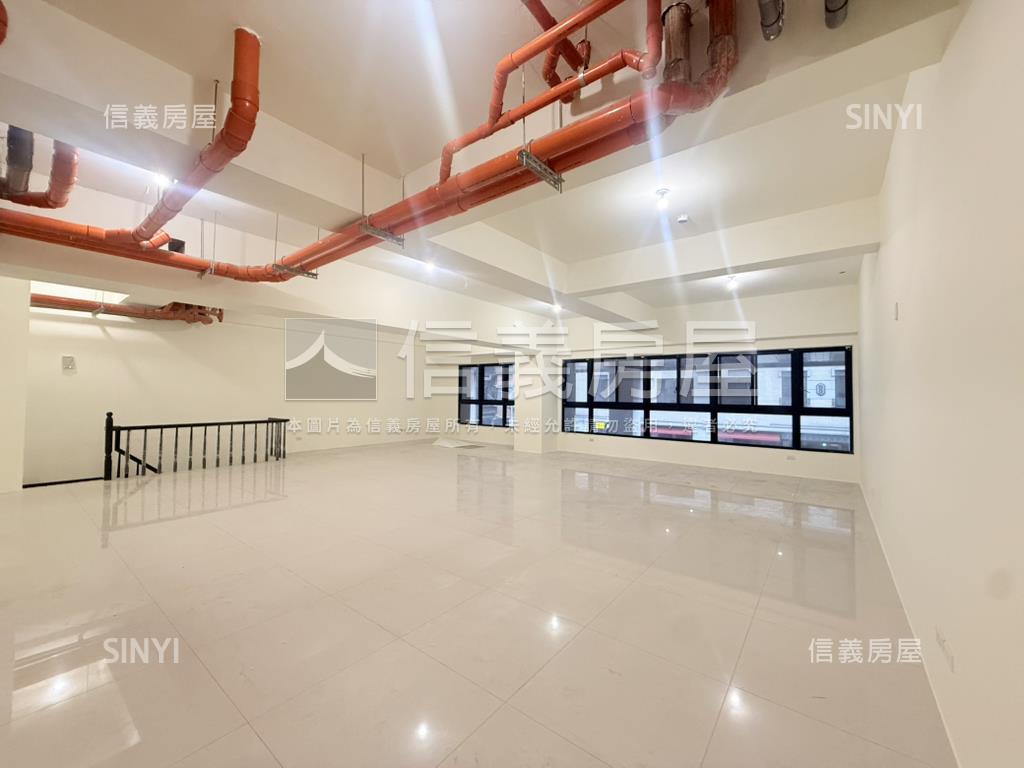 西門捷運大空間店辦房屋室內格局與周邊環境