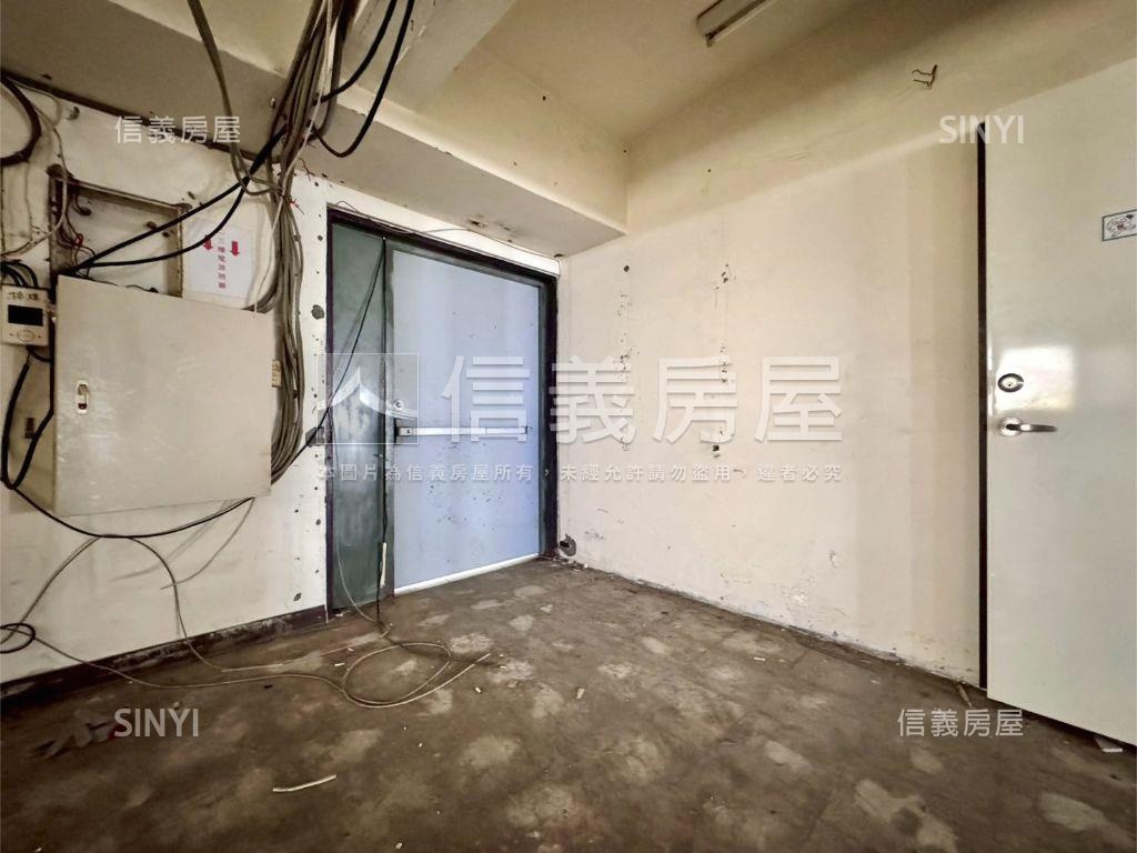 北屯路大坪數商辦大樓房屋室內格局與周邊環境