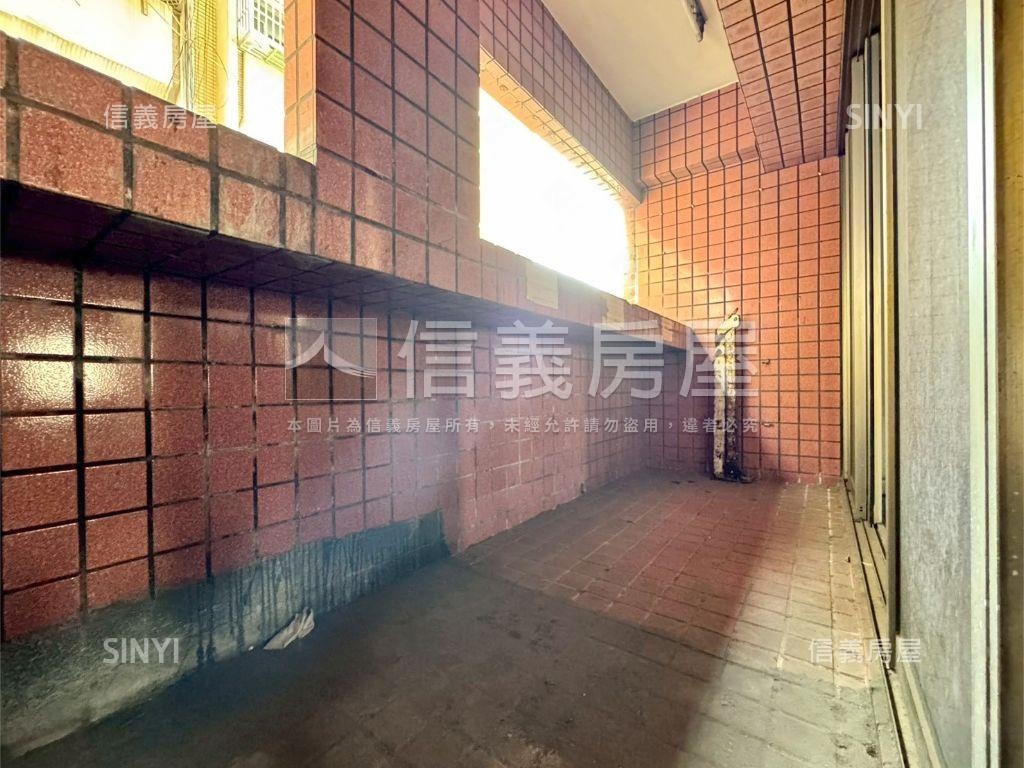 北屯路大坪數商辦大樓房屋室內格局與周邊環境