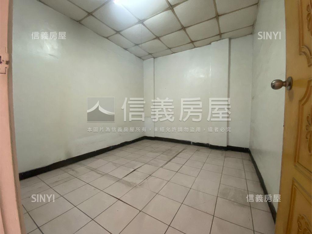 東區園道旁透天房屋室內格局與周邊環境