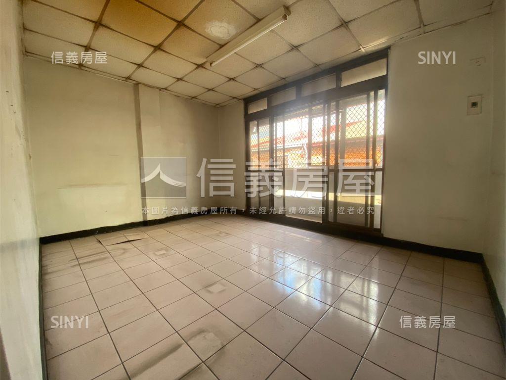 東區園道旁透天房屋室內格局與周邊環境