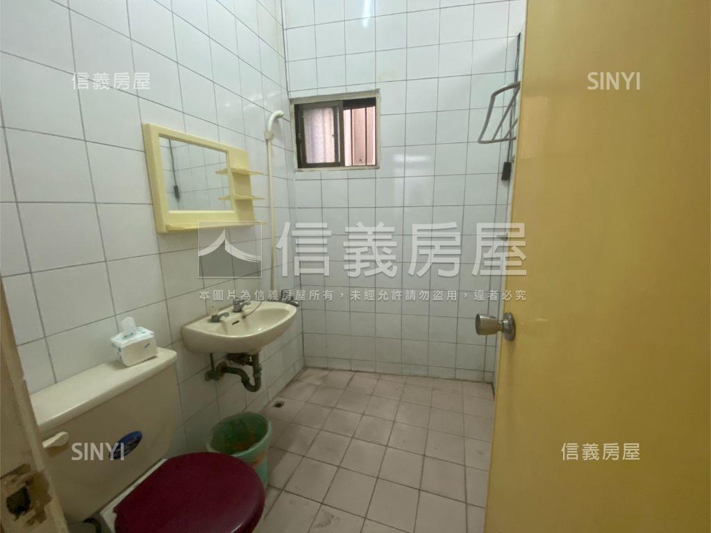 東區園道旁透天房屋室內格局與周邊環境