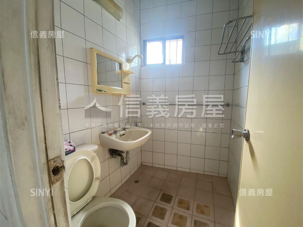 東區園道旁透天房屋室內格局與周邊環境
