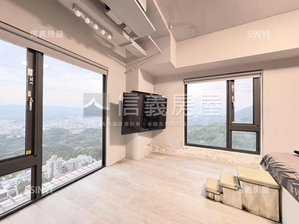 千萬美景高聳入雲圓夢人生房屋室內格局與周邊環境