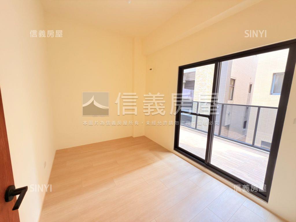 １２期臨路電梯獨棟豪墅２房屋室內格局與周邊環境