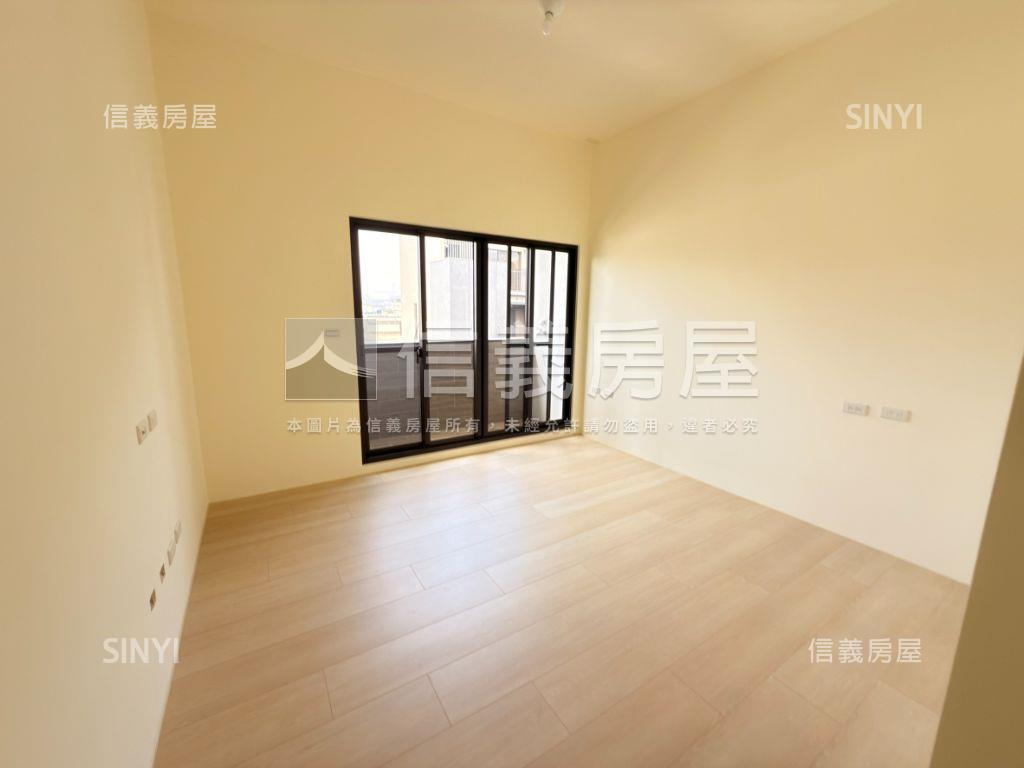 １２期臨路電梯獨棟豪墅２房屋室內格局與周邊環境