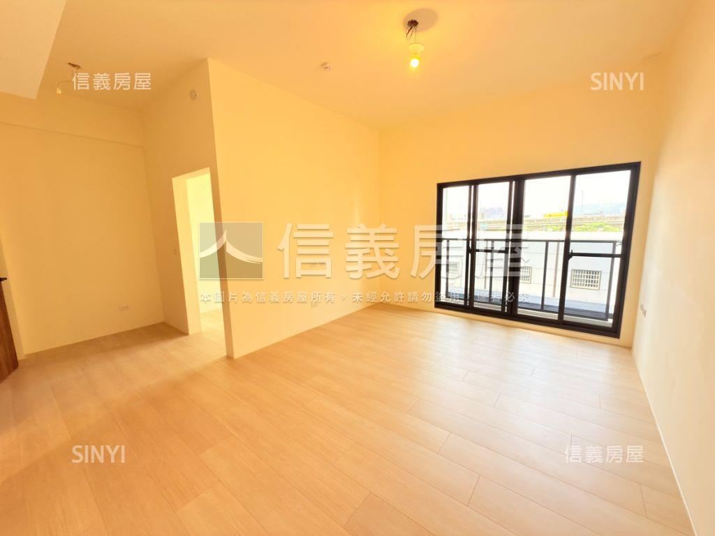 １２期臨路電梯獨棟豪墅２房屋室內格局與周邊環境