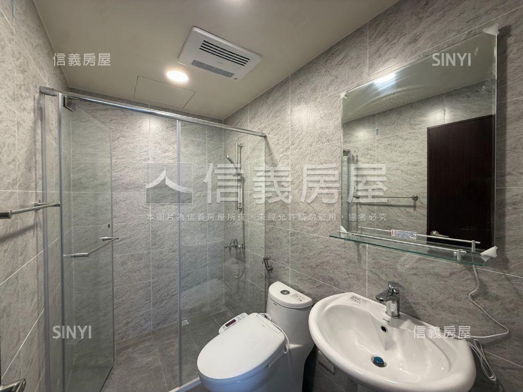 陽光四季｜次頂樓三房平車房屋室內格局與周邊環境