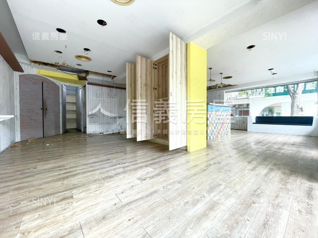 近捷運大面寬角間金店面房屋室內格局與周邊環境