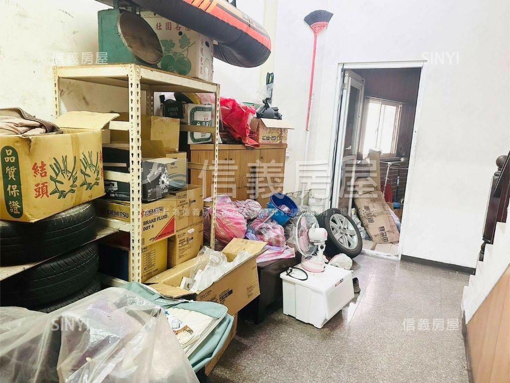 正介壽路寬敞黃金透店房屋室內格局與周邊環境