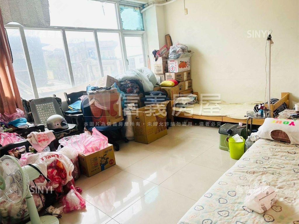 正介壽路寬敞黃金透店房屋室內格局與周邊環境