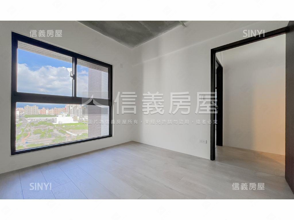國泰ＭＯＳＴ朝南三房平車房屋室內格局與周邊環境