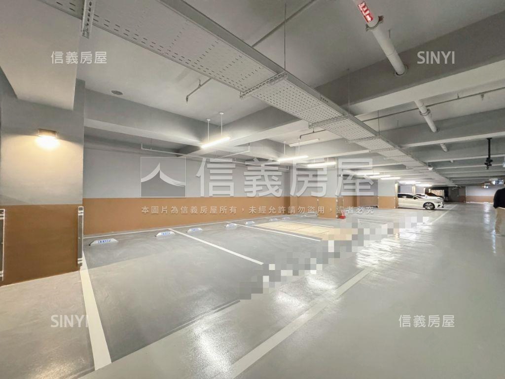 國泰ＭＯＳＴ朝南三房平車房屋室內格局與周邊環境