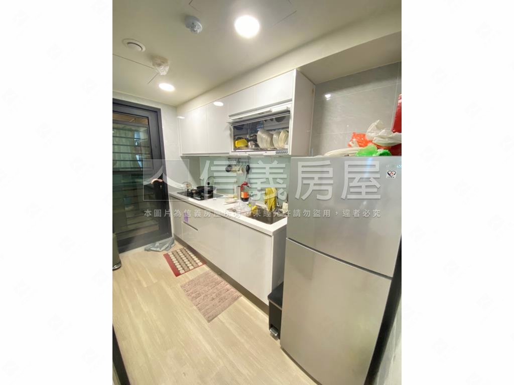 新光重劃區質感美屋房屋室內格局與周邊環境