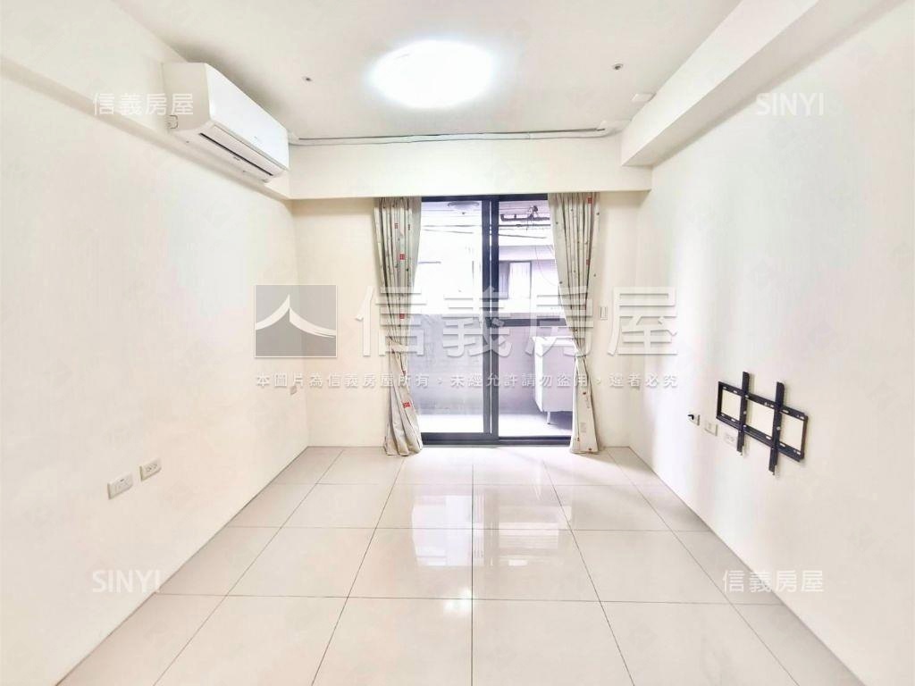 總太明日～２房＋車位房屋室內格局與周邊環境