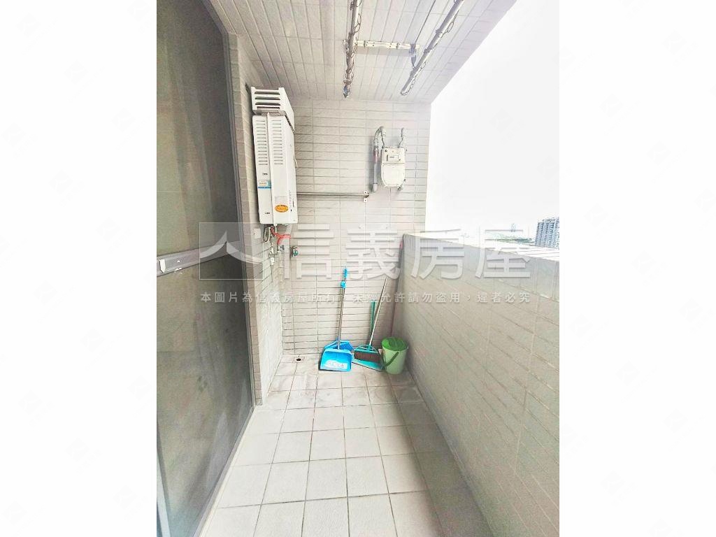 總太明日～２房＋車位房屋室內格局與周邊環境