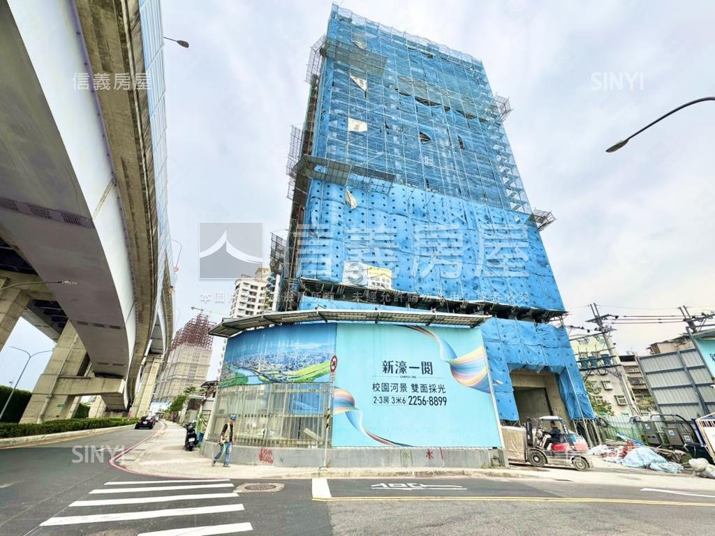 翠北重劃區新濠一閱美２房房屋室內格局與周邊環境