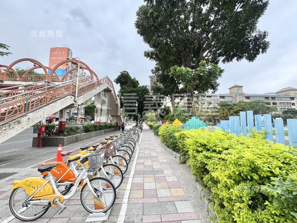 翠北重劃區新濠一閱美２房房屋室內格局與周邊環境