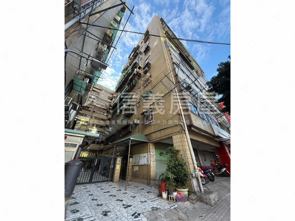 『寶殿大廈』稀有兩房釋出房屋室內格局與周邊環境