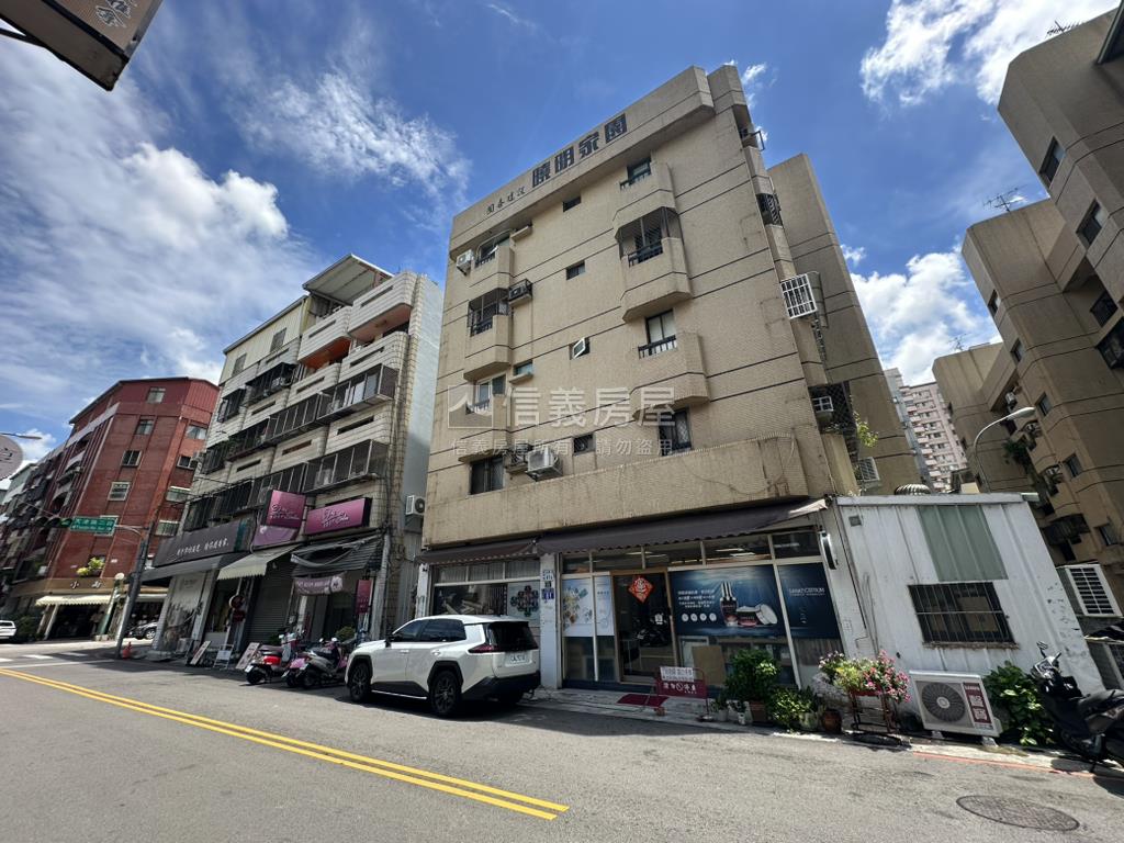 捷運旁裝潢過四房可看屋房屋室內格局與周邊環境