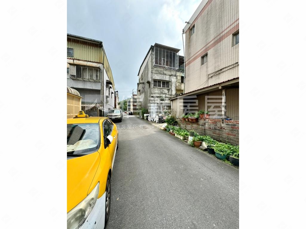 舒適明亮調和透天厝房屋室內格局與周邊環境