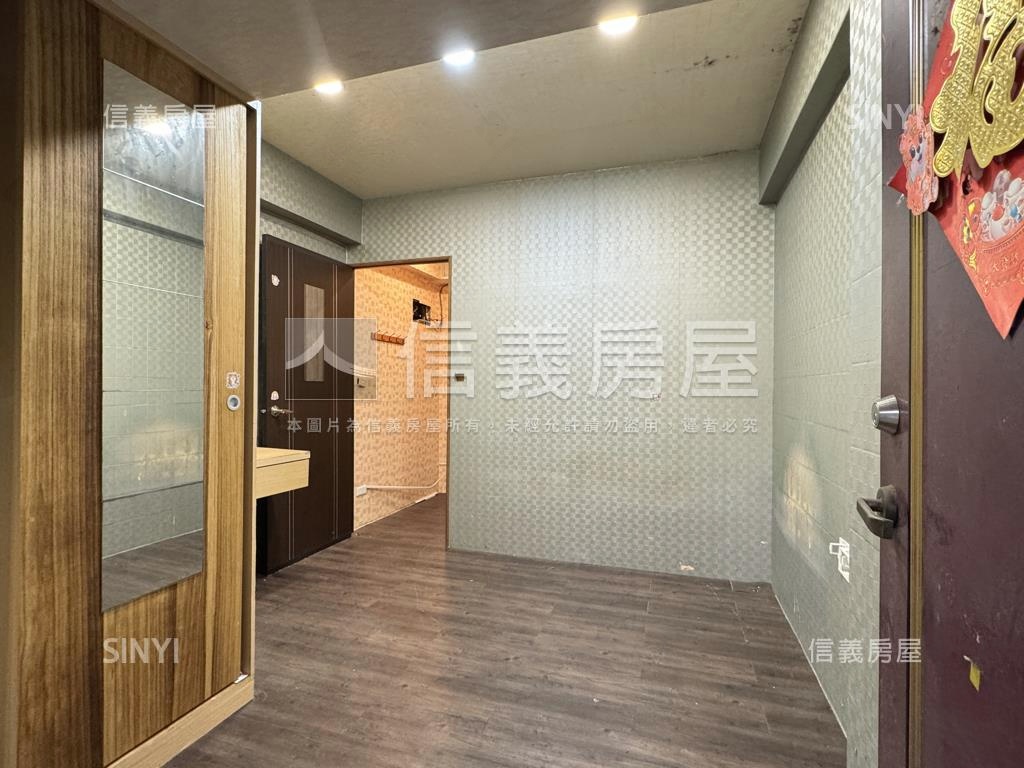 稀有釋出公園旁１＋２樓房屋室內格局與周邊環境