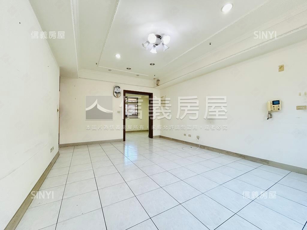 理想國。臻藏高樓三房車位房屋室內格局與周邊環境