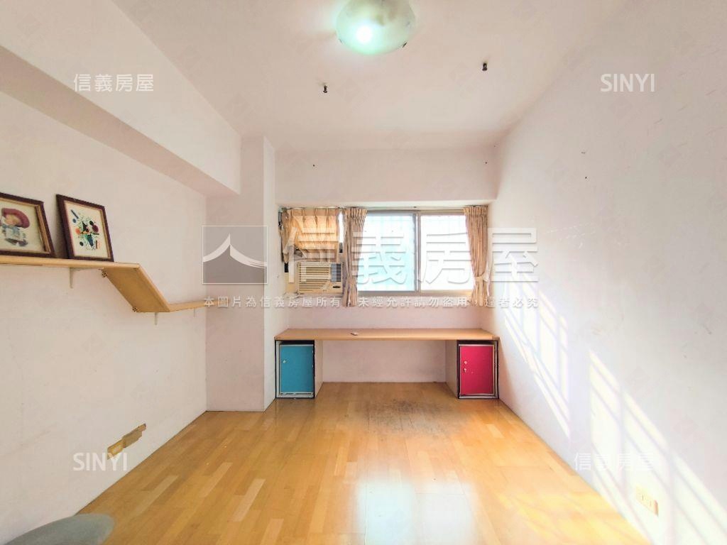 農十六低總價三房附車位房屋室內格局與周邊環境