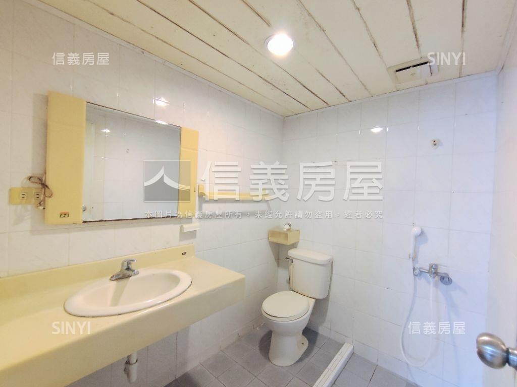 農十六低總價三房附車位房屋室內格局與周邊環境