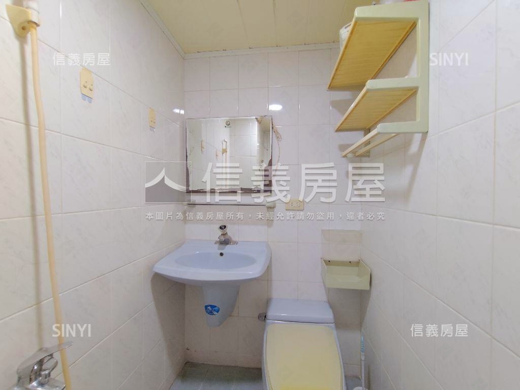 農十六低總價三房附車位房屋室內格局與周邊環境