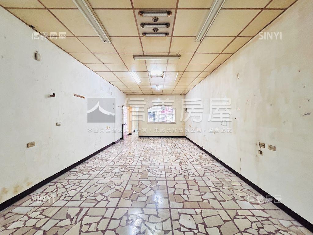 近市場中正三街透天金店面房屋室內格局與周邊環境