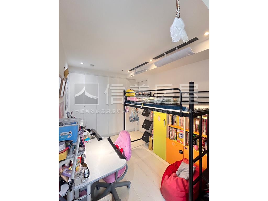 專任精美明廳景觀兩房宅邸房屋室內格局與周邊環境