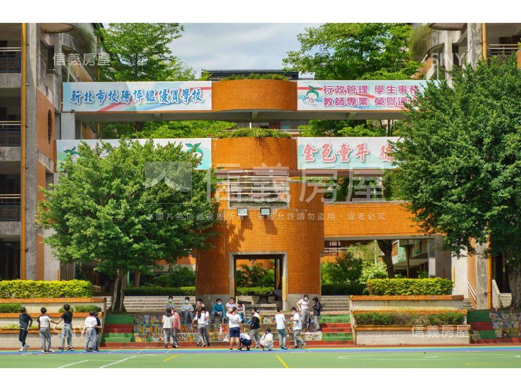 專任精美明廳景觀兩房宅邸房屋室內格局與周邊環境