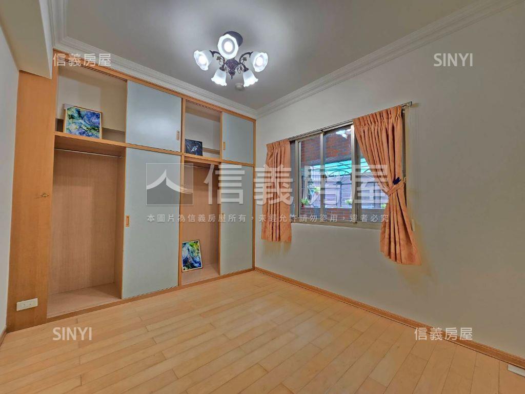 忠孝路華夏三房平面車位房屋室內格局與周邊環境