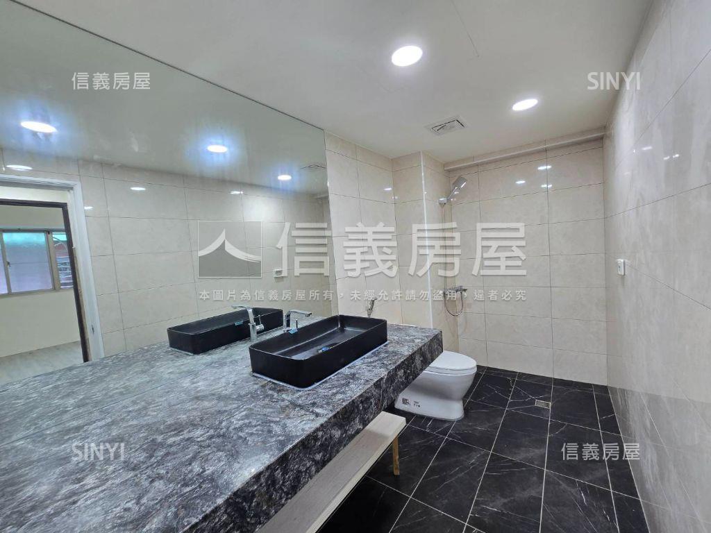 忠孝路華夏三房平面車位房屋室內格局與周邊環境