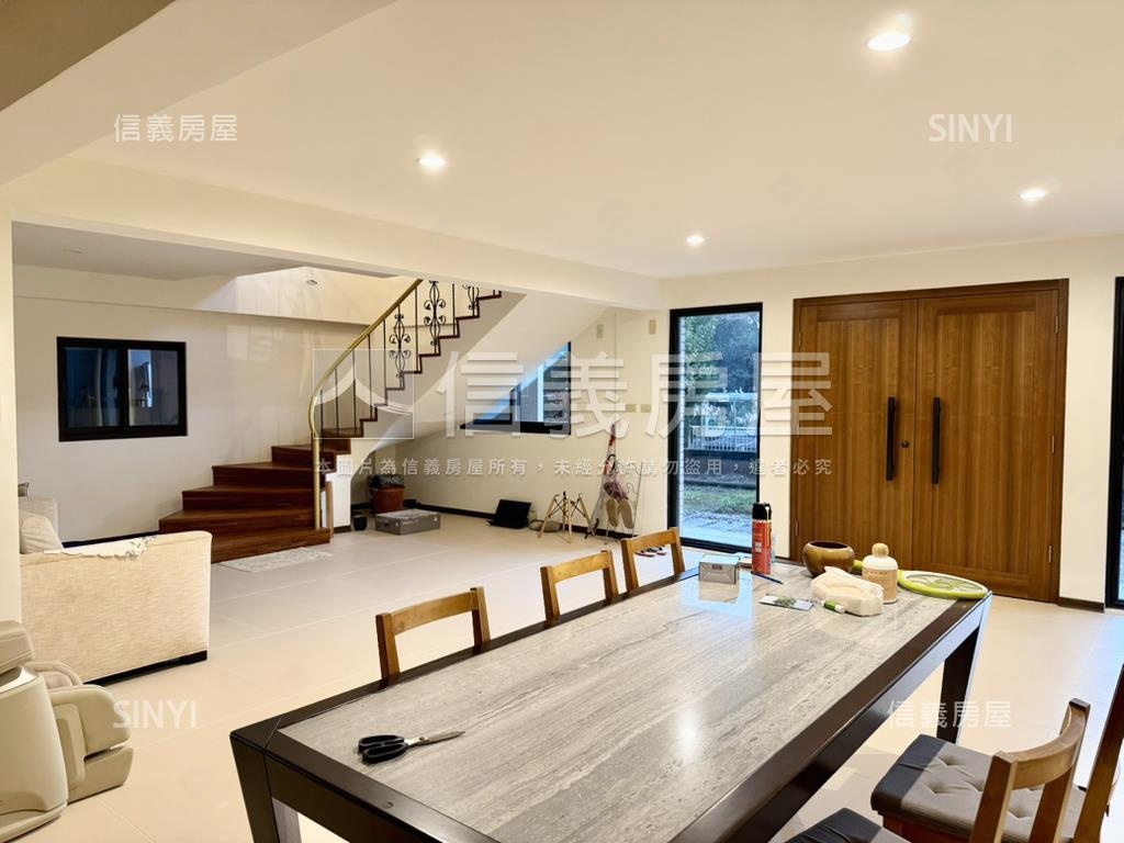 新安陽明山環山別墅房屋室內格局與周邊環境