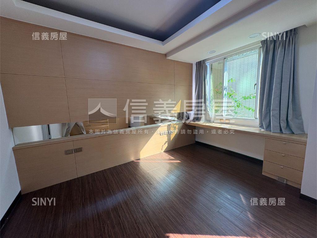 宜誠靜巷裝潢採光別墅房屋室內格局與周邊環境