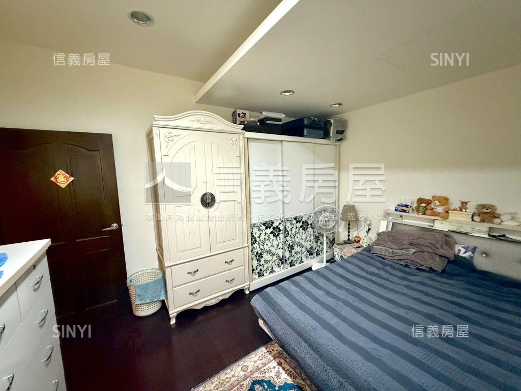 中山精華★兩房＋坡平車位房屋室內格局與周邊環境