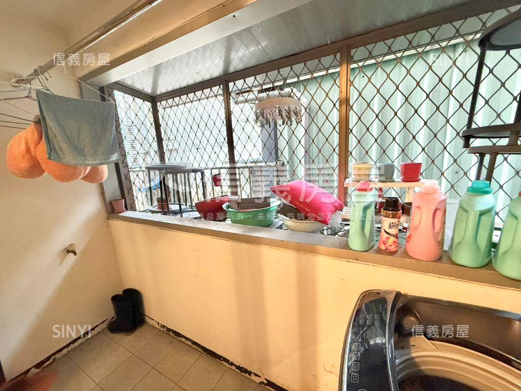 中山精華★兩房＋坡平車位房屋室內格局與周邊環境