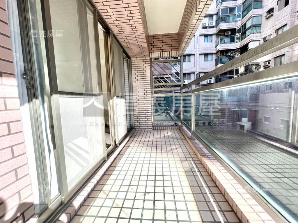 【東區】國泰儷園４房平車房屋室內格局與周邊環境