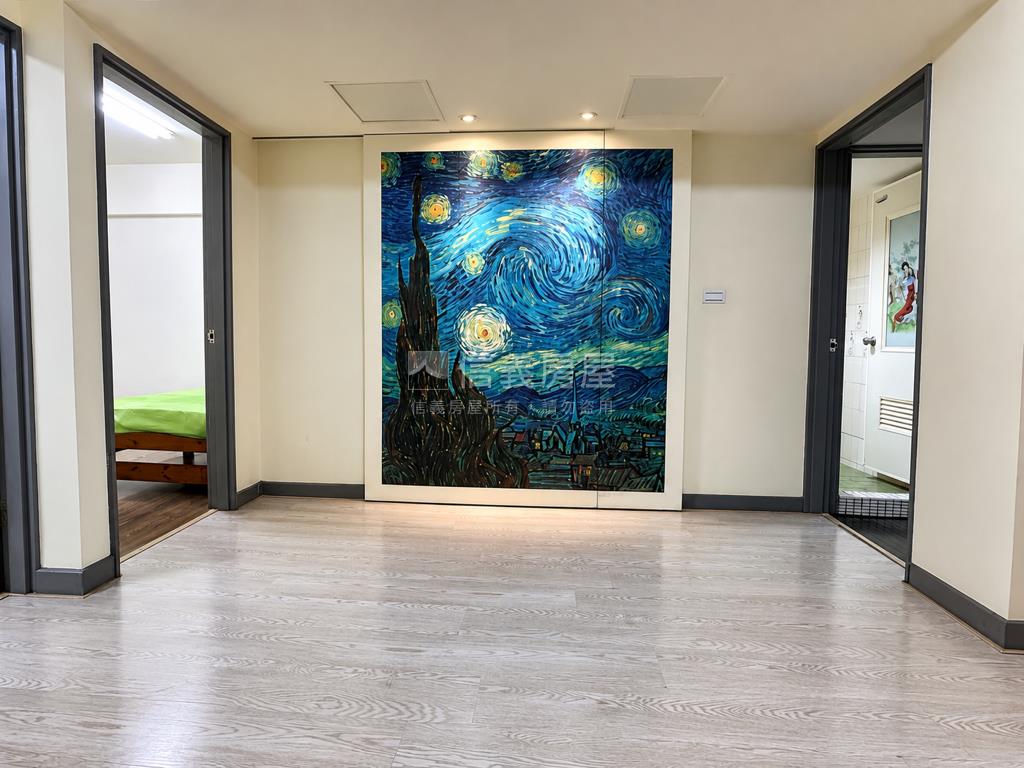 三多商圈小資三房房屋室內格局與周邊環境