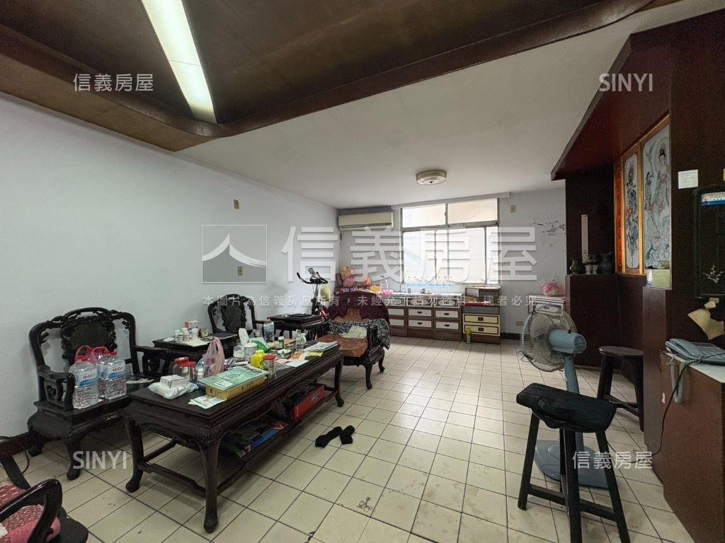 頂溪正中興街一層一戶３樓房屋室內格局與周邊環境