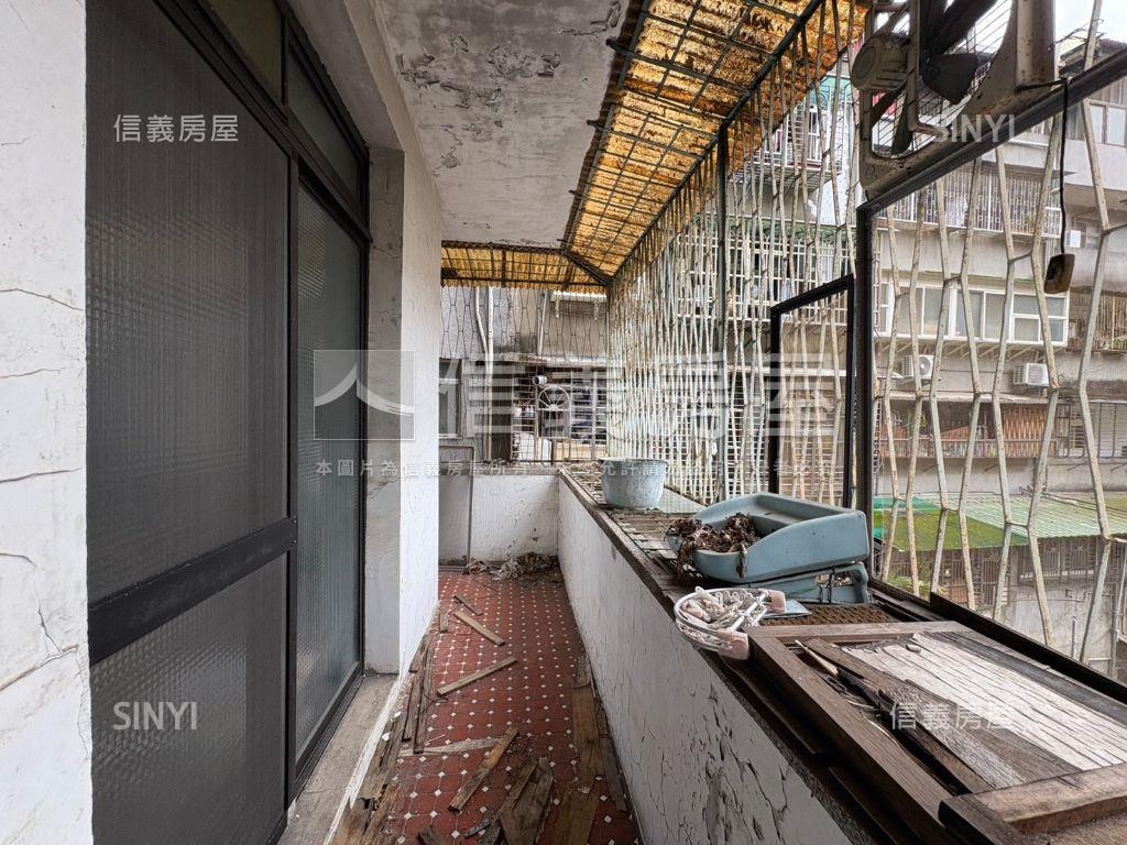 頂溪正中興街一層一戶３樓房屋室內格局與周邊環境