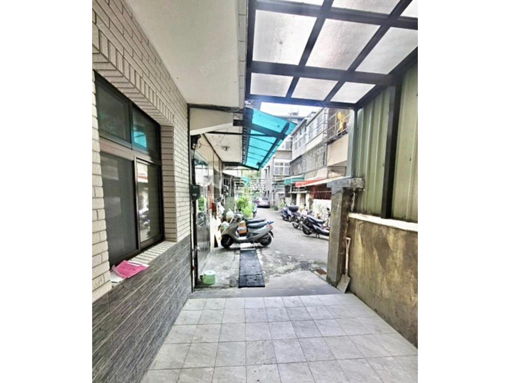 近埔心火車站整修透天房屋室內格局與周邊環境