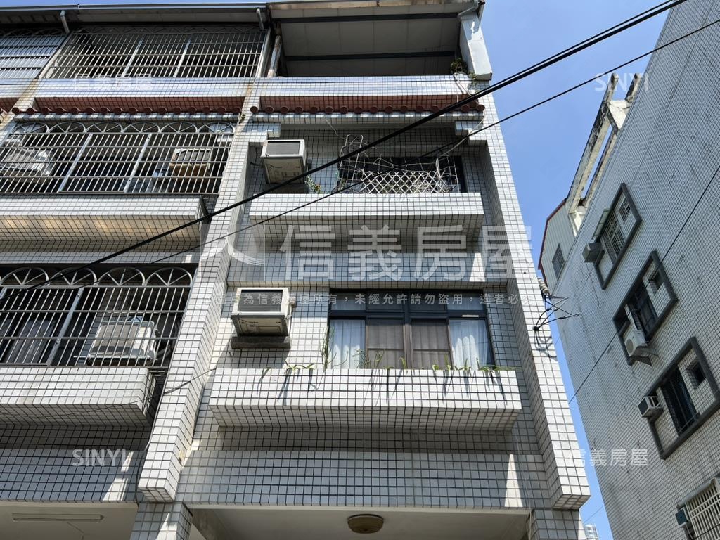 潭子邊間透天。瑰寶房屋室內格局與周邊環境