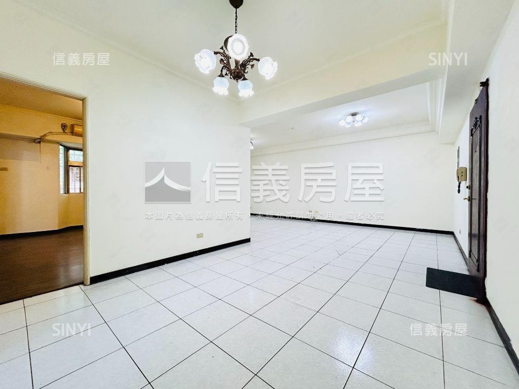 鳳禧．高樓景觀大四房房屋室內格局與周邊環境