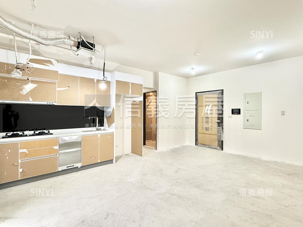 新成屋鵬躍序三房車位房屋室內格局與周邊環境