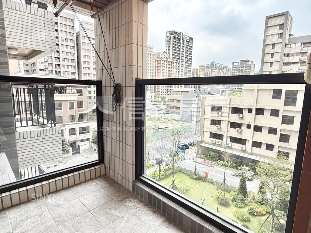 新成屋鵬躍序三房車位房屋室內格局與周邊環境