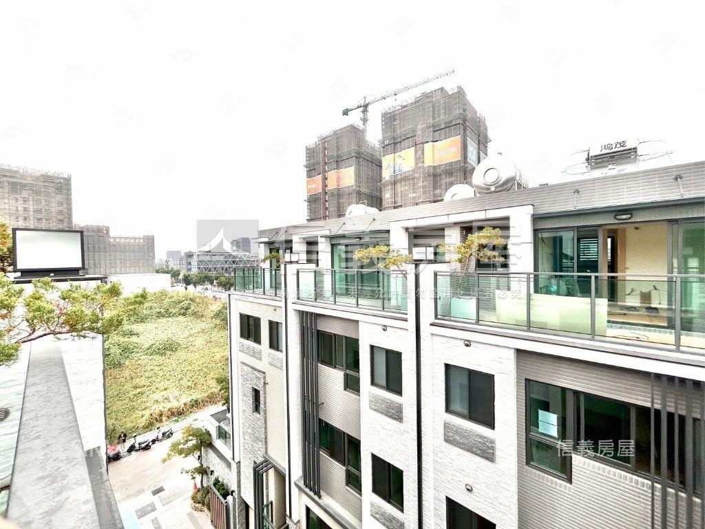 十四期。免四千萬電梯別墅房屋室內格局與周邊環境